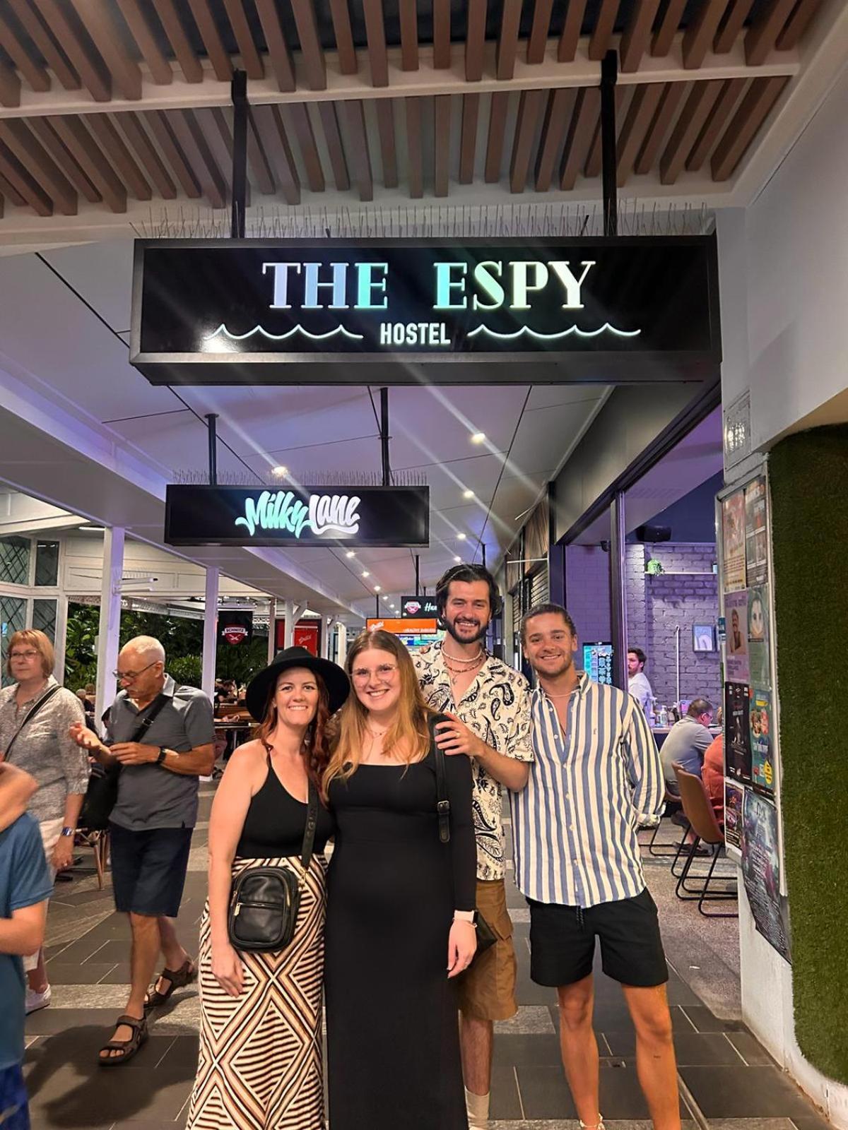 The Espy Hostel 凱恩斯 外观 照片